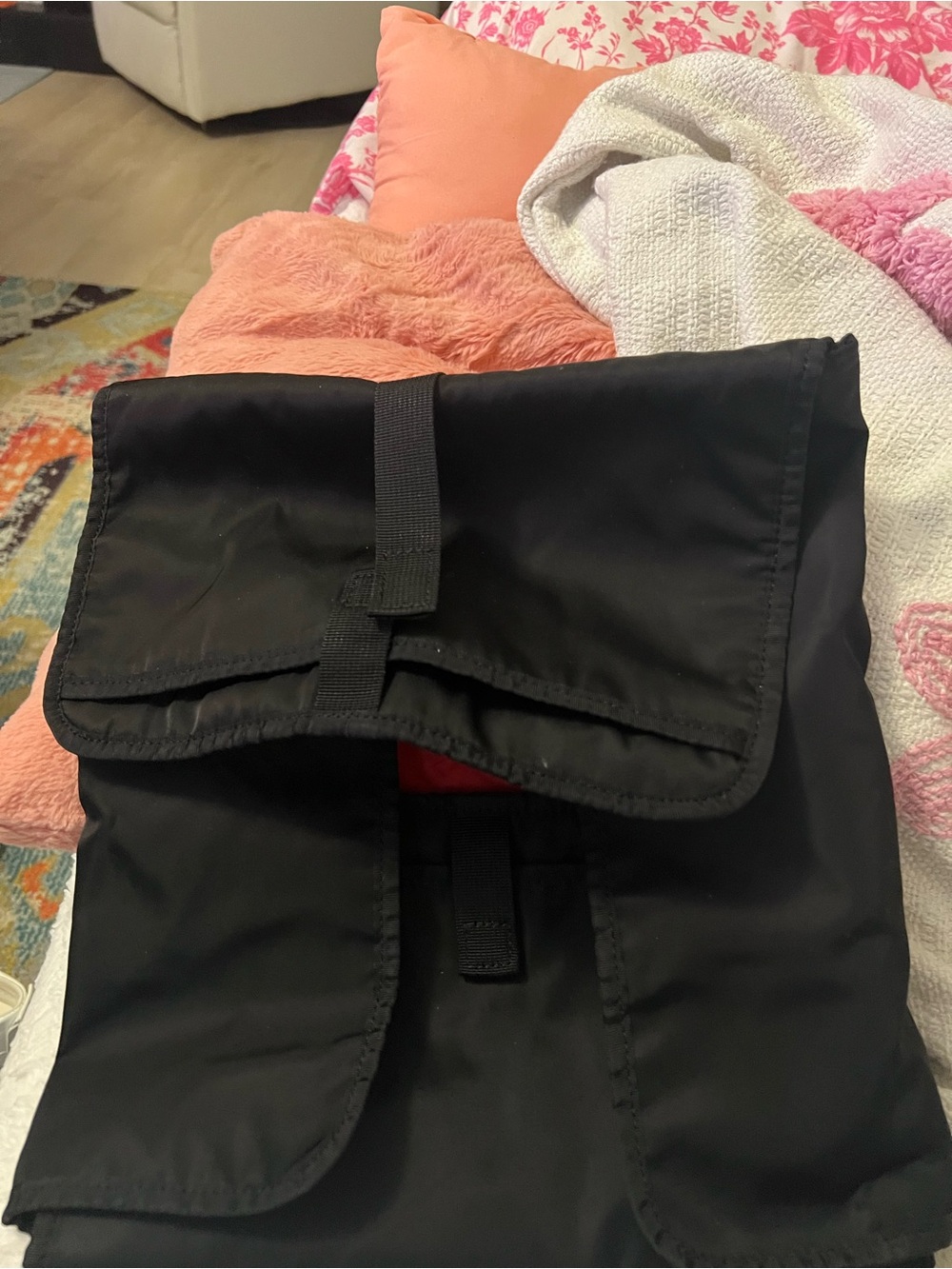 Kate Spade Diaper Bag barely used - Picture 3 of 4
